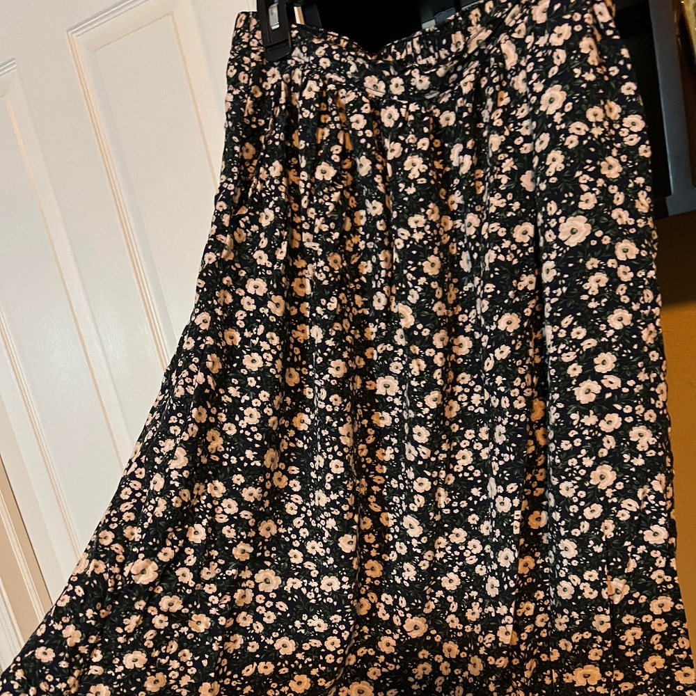 Green and Blue Floral Midi Skirt with Pockets